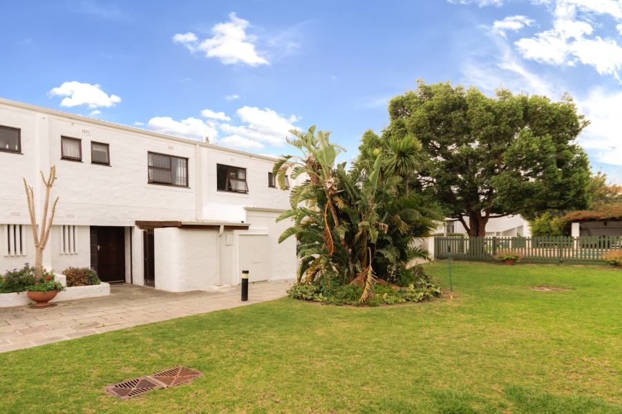 2 Bedroom Property for Sale in Somerset West Western Cape